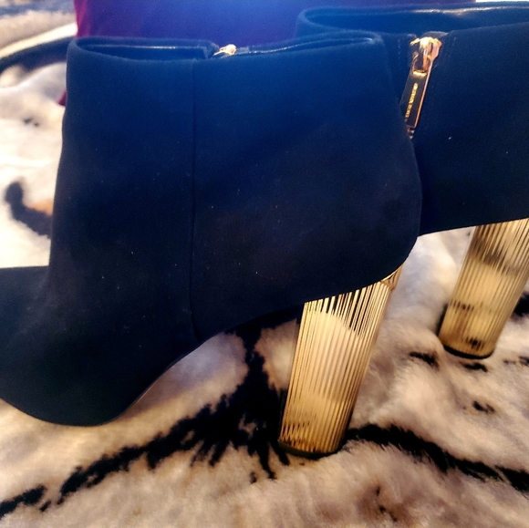 Black Suede MK bootie - Picture 3 of 3